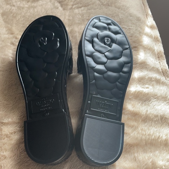 NWT Valentino Slides - Picture 7 of 10
